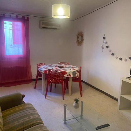 Maison De Ville Proche Mer, En Camargue Sur Le Chemin De Saint Jacques De Compostelle, Clim Reversible โวแวร์ ภายนอก รูปภาพ