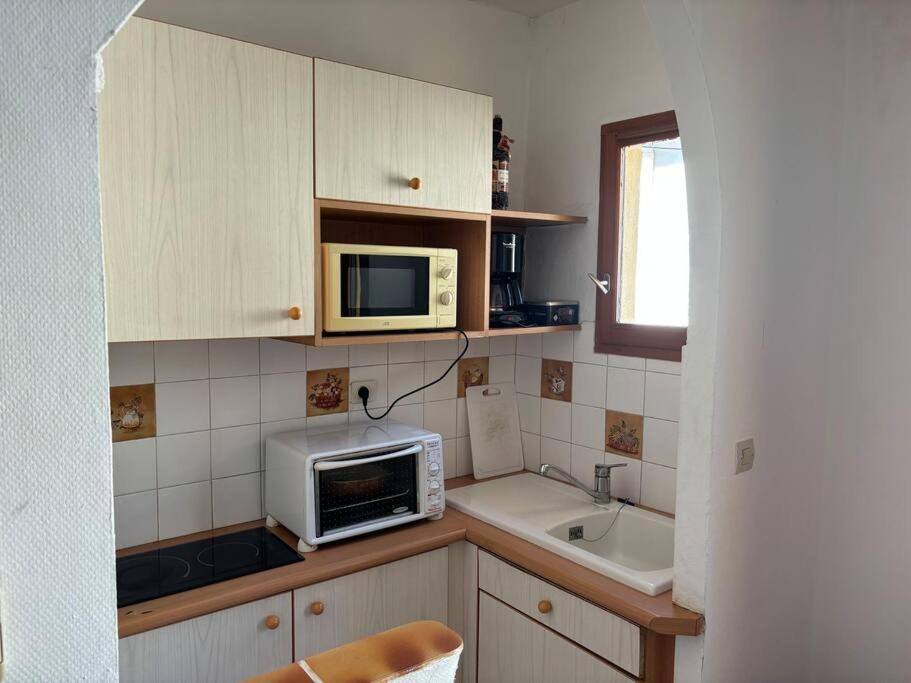 Maison De Ville Proche Mer, En Camargue Sur Le Chemin De Saint Jacques De Compostelle, Clim Reversible โวแวร์ ภายนอก รูปภาพ